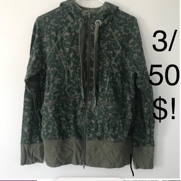 Cabi Jackets & Blazers - ☀️3/50$!! NWOT Army Camo Marathon Zipper Front Hooded Jacket